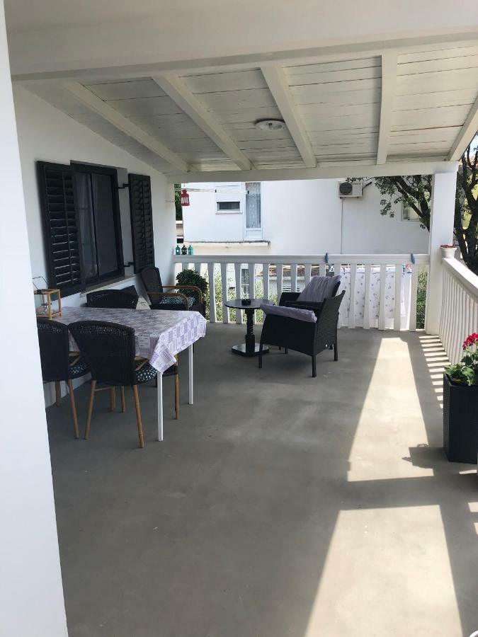 Apartment Leon & Grga Sibuljina Ngoại thất bức ảnh